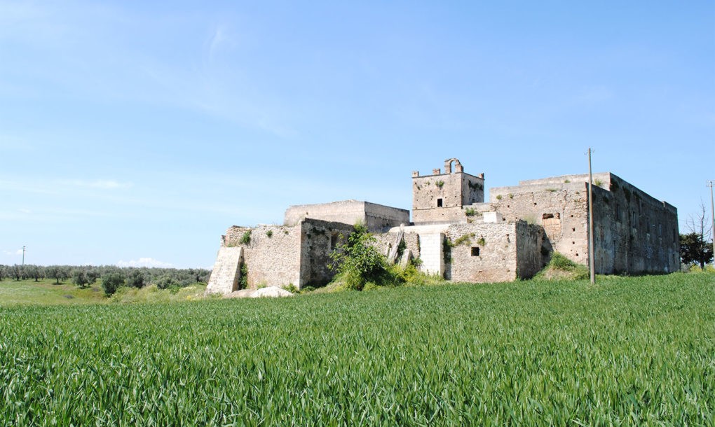 Inhabitat Looking for a new house? Look no further.